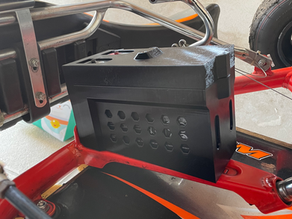 Porta batteria per kart stampato in 3D: progettazione su misura per migliorare prestazioni e funzionalità