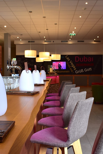 Bar 1. Sporthotel Zederhaus.JPG