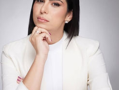 Luciana Caixeta Mendes, Primeira-Dama, do Município de Valparaiso é convidada a se tornar Embaixadora da Ordem do Mérito do Elo Social  