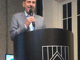 João Carlos Bertolucci, foi indicado, aprovado e será Laureado, Aclamado e Diplomado como Comendador da Ordem do Mérito do Elo Social.