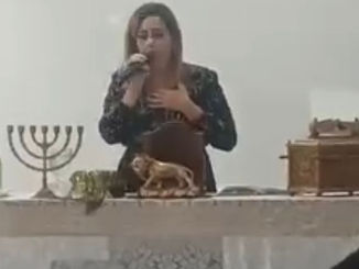 Roberta Christina Nascimento Pena, foi indicada, aprovada e será Laureada, Aclamada e Diplomada como Comendadora da Ordem do Mérito do Elo Social.