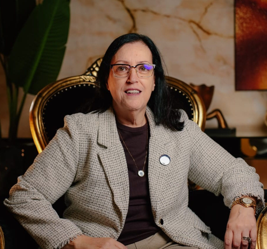 Ana Paula Mazzei dos Santos Leite, foi indicada, aprovada e será Laureada, Aclamada e Diplomada como Comendadora da Ordem do Mérito do  Elo Social.