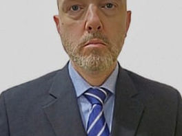 João Henrique Antoniazzi Höltz, Agente do Mérito do Elo Social, foi indicada, aprovada e será Laureada, Aclamada e Diplomada como Comendadora da Ordem do Mérito do Elo Social.