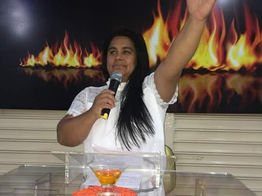 Luquiene Campos Ferreira, foi indicada, aprovada e será Laureada, Aclamada e Diplomada como, Comendadora da Ordem do Mérito do Elo Social.