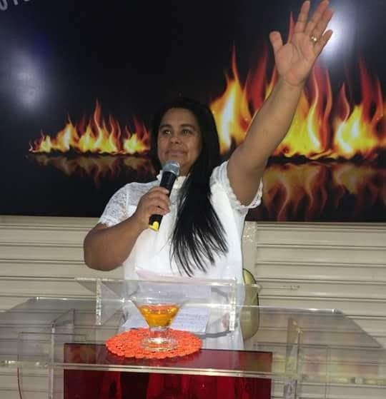 Luquiene Campos Ferreira, foi indicada, aprovada e será Laureada, Aclamada e Diplomada como, Comendadora da Ordem do Mérito do Elo Social.