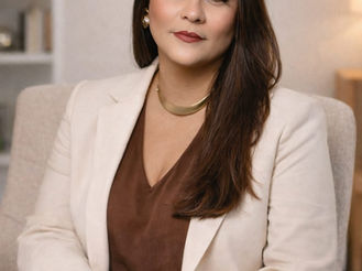 Dra. Silvia Letícia Monteiro, foi indicada, aprovada e será Laureada, Aclamada e Diplomada como Comendadora da Ordem do Mérito do Elo Social