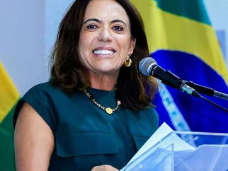 Gracinha Carvalho Caiado, Primeira-Dama (por consideração), do Município de Itumbiara é convidada a se tornar Embaixadora da Ordem do Mérito do Elo Social.