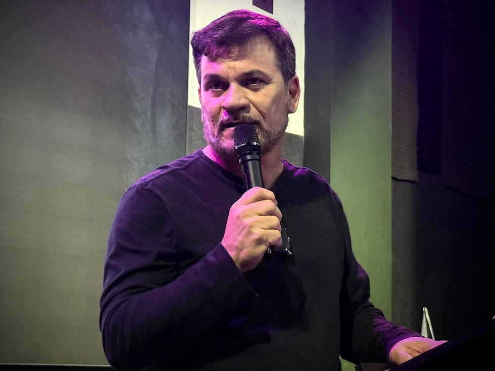 Charles Jean Lopes Justino, foi indicado, aprovado e será Laureado, Aclamado e Diplomado como Comendador da Ordem do Mérito do Elo Social.