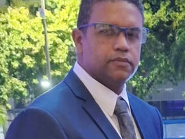 Edimilson Cruz, foi indicado, aprovado e será, Credenciado, Laureado, Aclamado e Diplomado como Comendador da Ordem do Mérito do Elo Social.