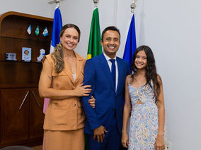 Samara Poltronieri, Primeira-Dama, do Municipio de Linhares é convidada a se tornar Embaixadora da Ordem do Mérito do Elo Social.