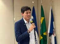 Edmar Lorencini dos Anjos (PSDB), Deputado Estadual pelo Espirito Santo, é notificado pelo Elo Social, sobre a possibilidade de apadrinhar a Sede Regional Nova Venécia do Projeto Social do Cidadão