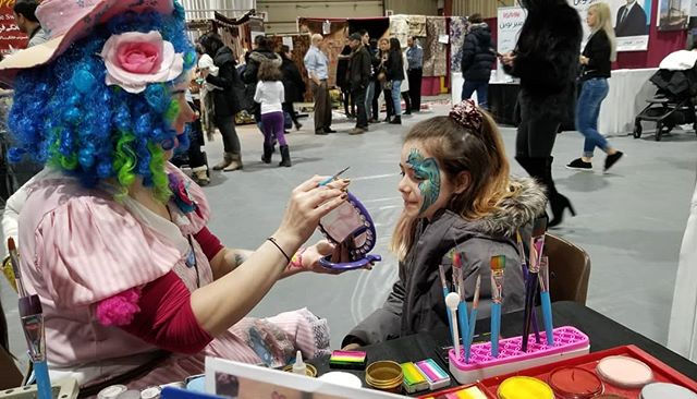 Taffee the Clown at the Nowruz bazaar. #facepainting #taffeetheclown #nowruz