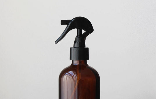 glass-amber-brown-small-black-mist-sprayer-trigger-glass-cleaner-bottle-001.jpg