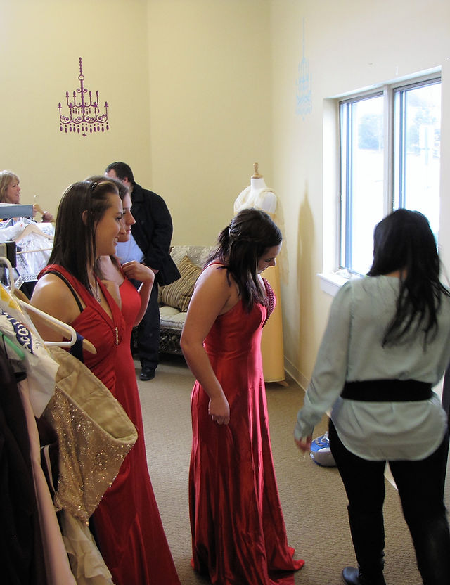 Free Prom Dresses | Newton Sussex 