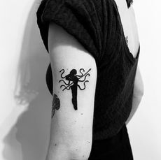 tatouage rennes, rennes tattoo, tatoueur rennes, tatoueuse, lettrage, fineline tattoo, tatouage minimaliste
