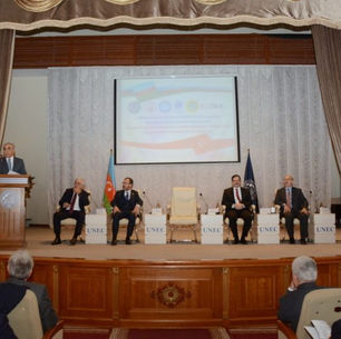 15 Noyabr tarixində UNEC-də konfrans keçirilmişdir.