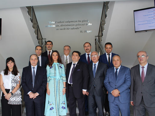 “Milli–mənəvi dəyərlərin qorunması Heydər Əliyevin amalı idi” mövzusunda konferans keçirilmişdir.