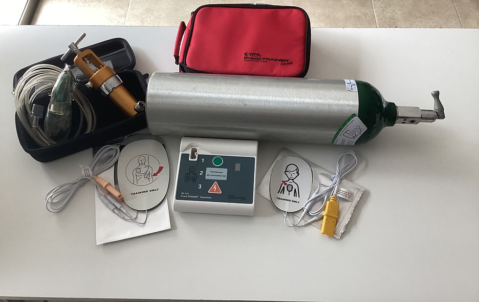 Thumbnail: Oxygen Kit and training AED