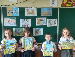 "Небесна Сотня - то в серцях вогонь, він гаряче палав за Україну"