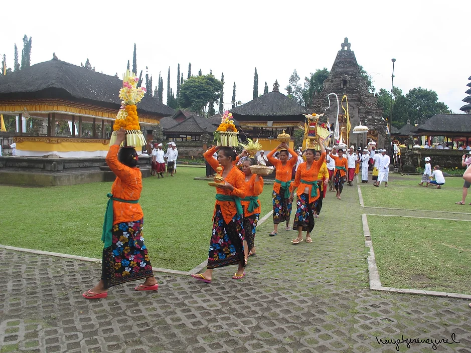 Yasanilasi Bir Uzakdogu Adasi Bali