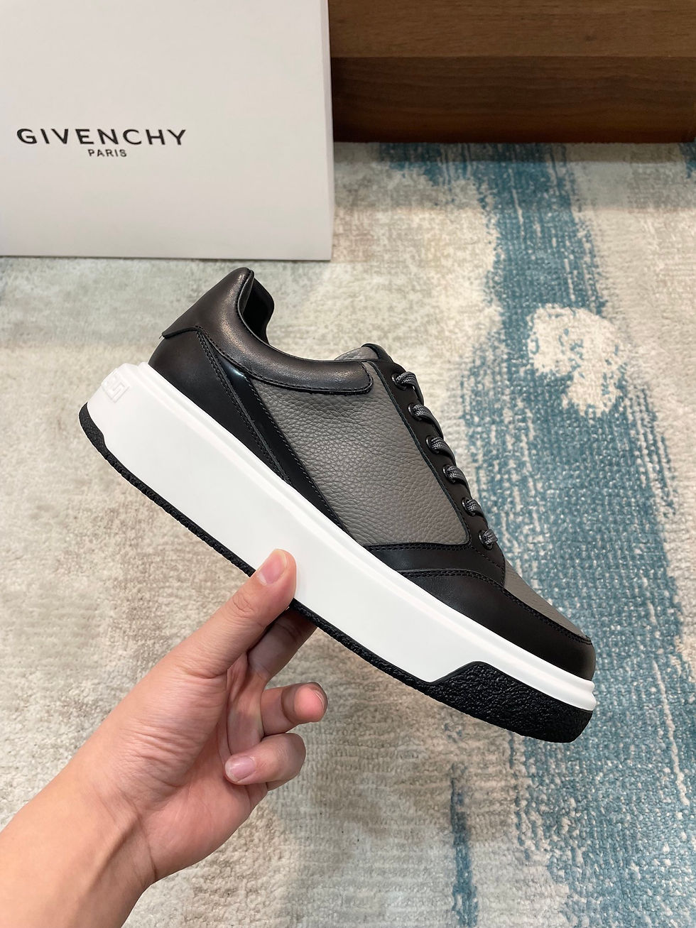 Thumbnail: GIVENCHY SNEAKERS