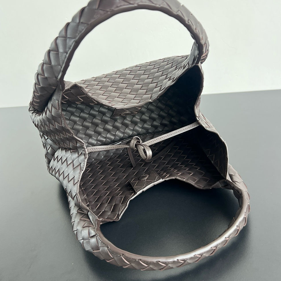 Thumbnail: BOTTEGA VENETA MEDIUM CAMPANA SHOULDER BAG 