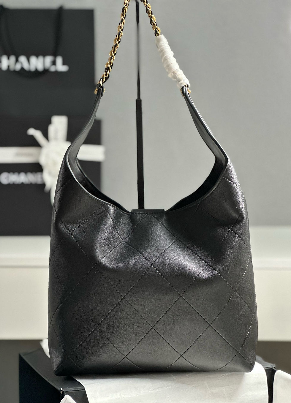 Thumbnail: CHANEL 25P LARGE HOBO ULTIMATE BAG 