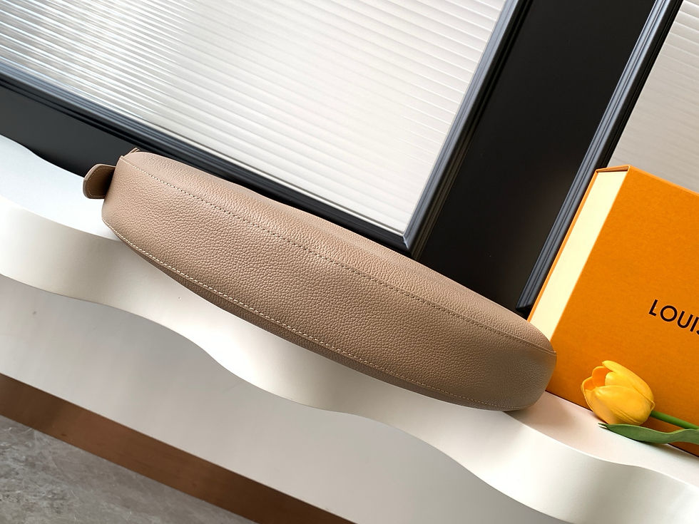 Thumbnail: LV LOW KEY COOKIE SHOULDER BAG  