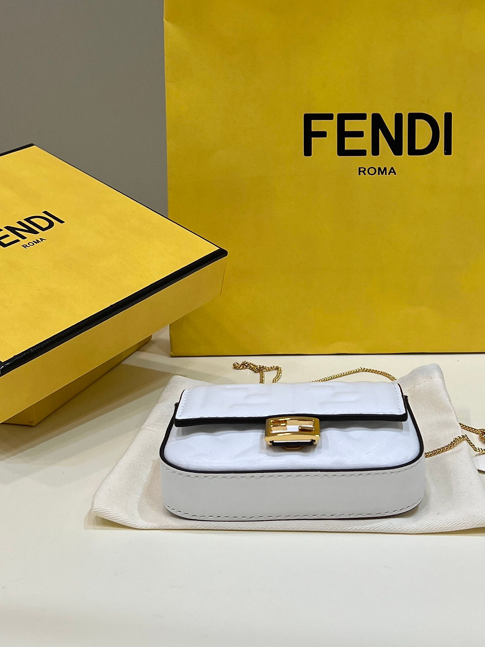 Thumbnail: FENDI NANO BAGUETTE BAG