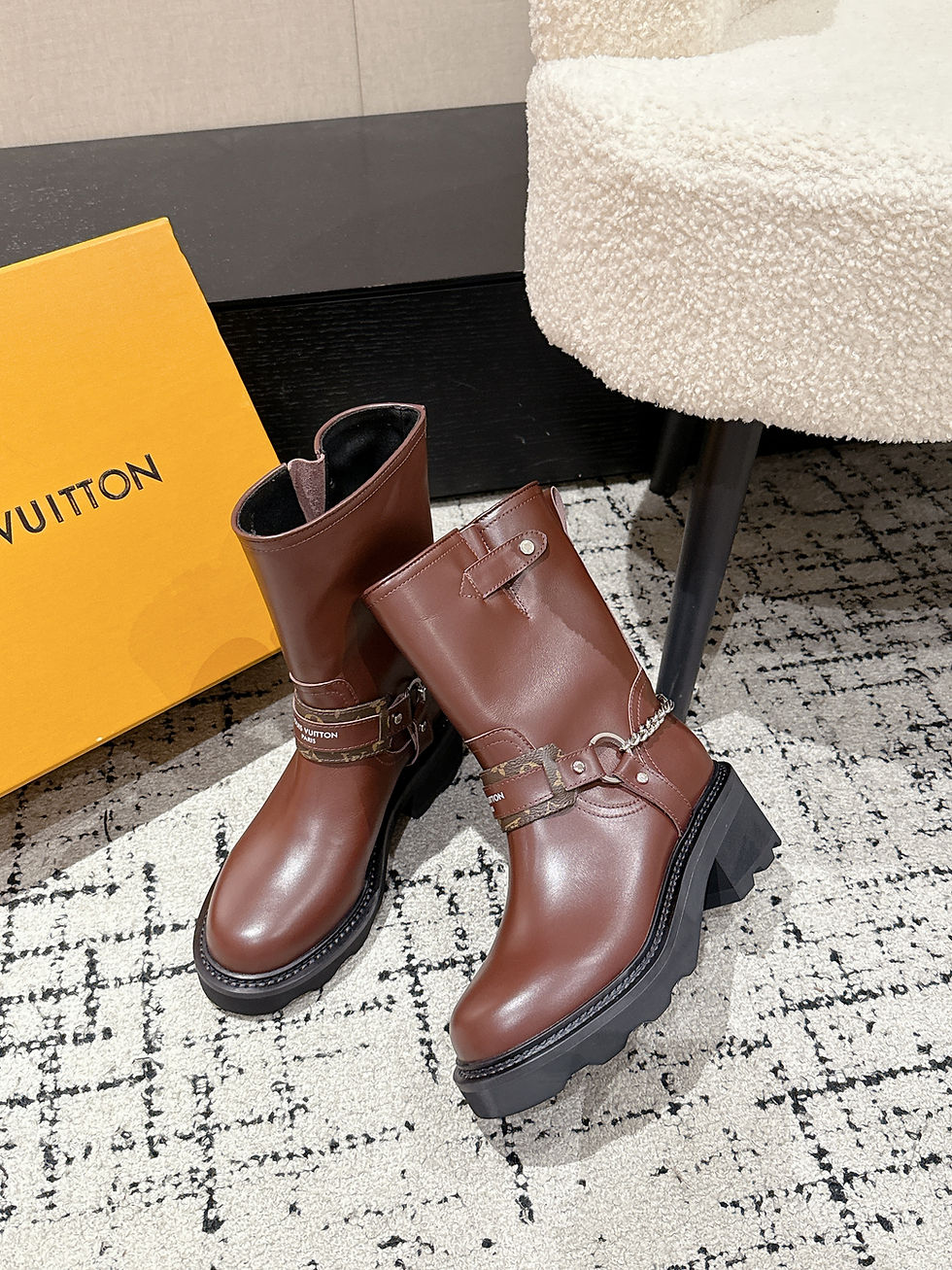 Thumbnail: LV BEAUBOURG ANKLE BOOTS
