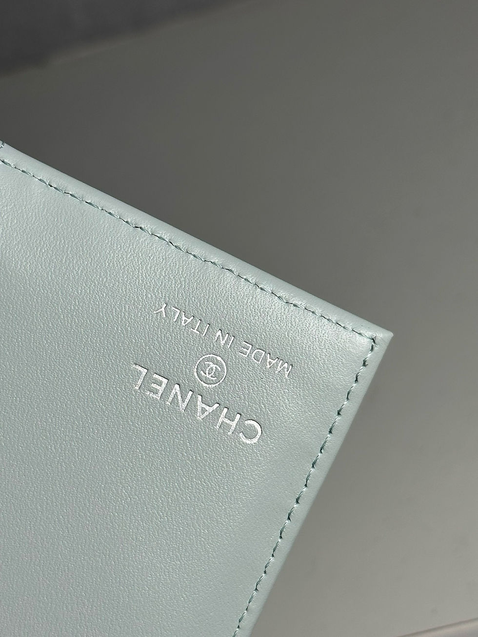 Thumbnail: CHANEL 24SS CLASSIC PASPORT HOLDER 