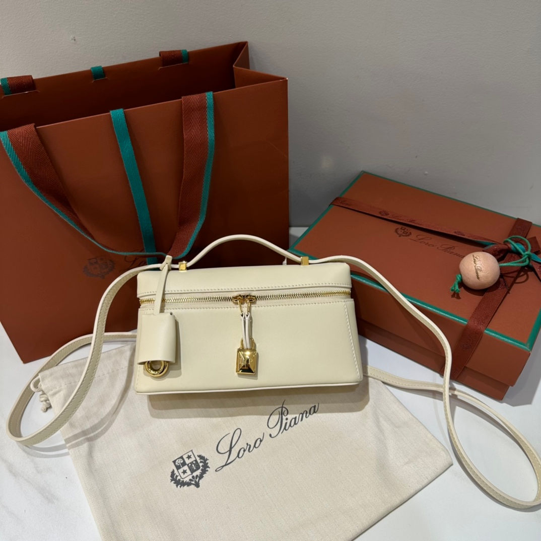 LORO PIANA EXTRA POCKET POUCH L19 CALFSKIN BAG