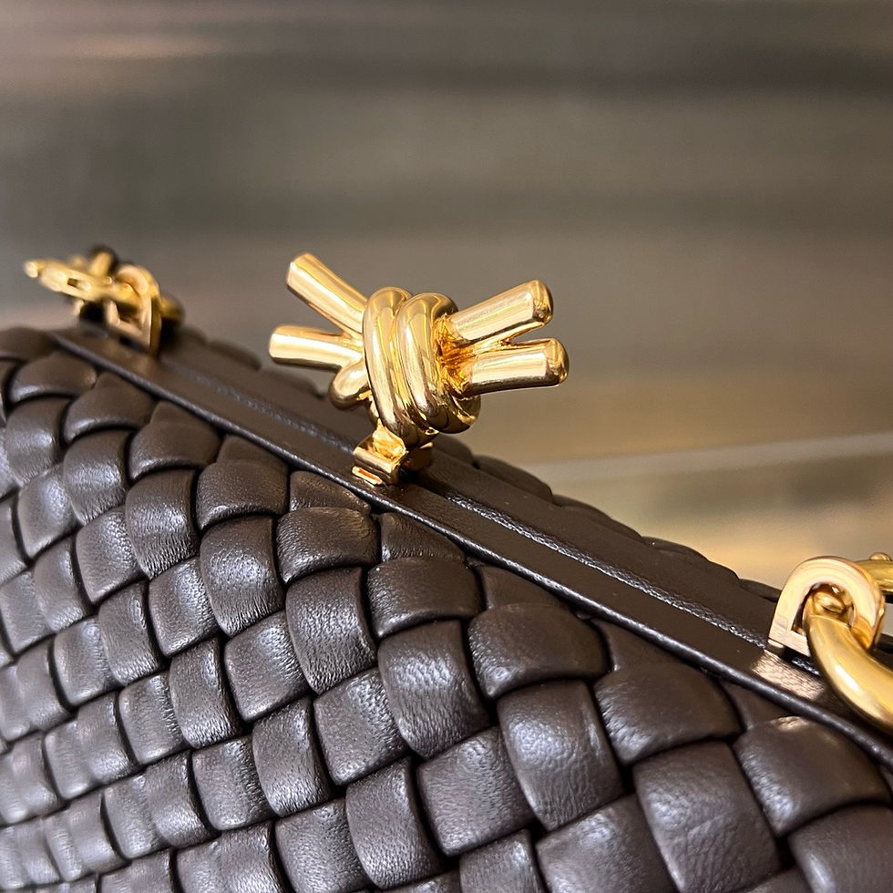 Thumbnail: BOTTEGA VENETA KNOT LEATHER CLUTCH BAG