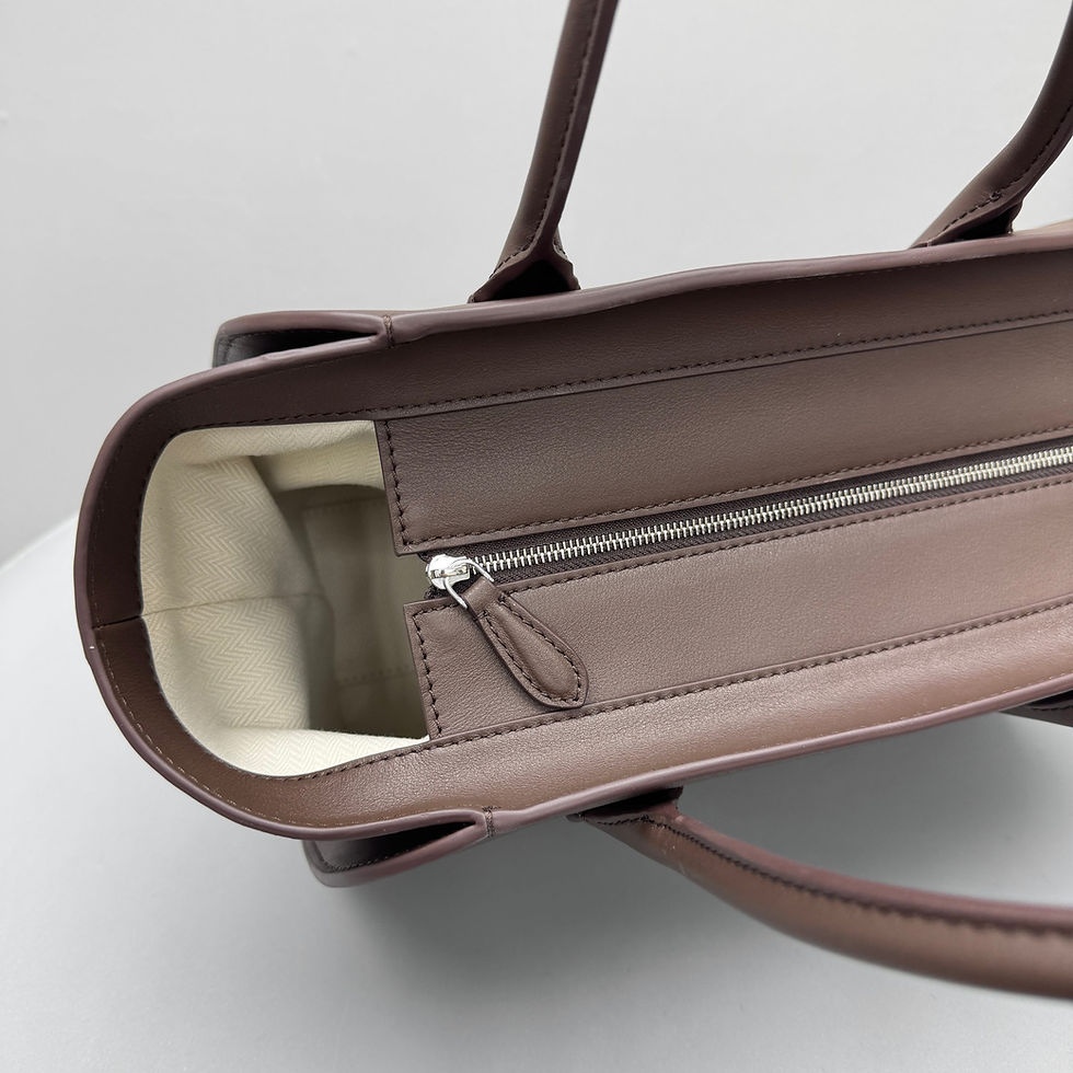 Thumbnail: THE ROW MARLO 12 LEATHER TOTE BAG 