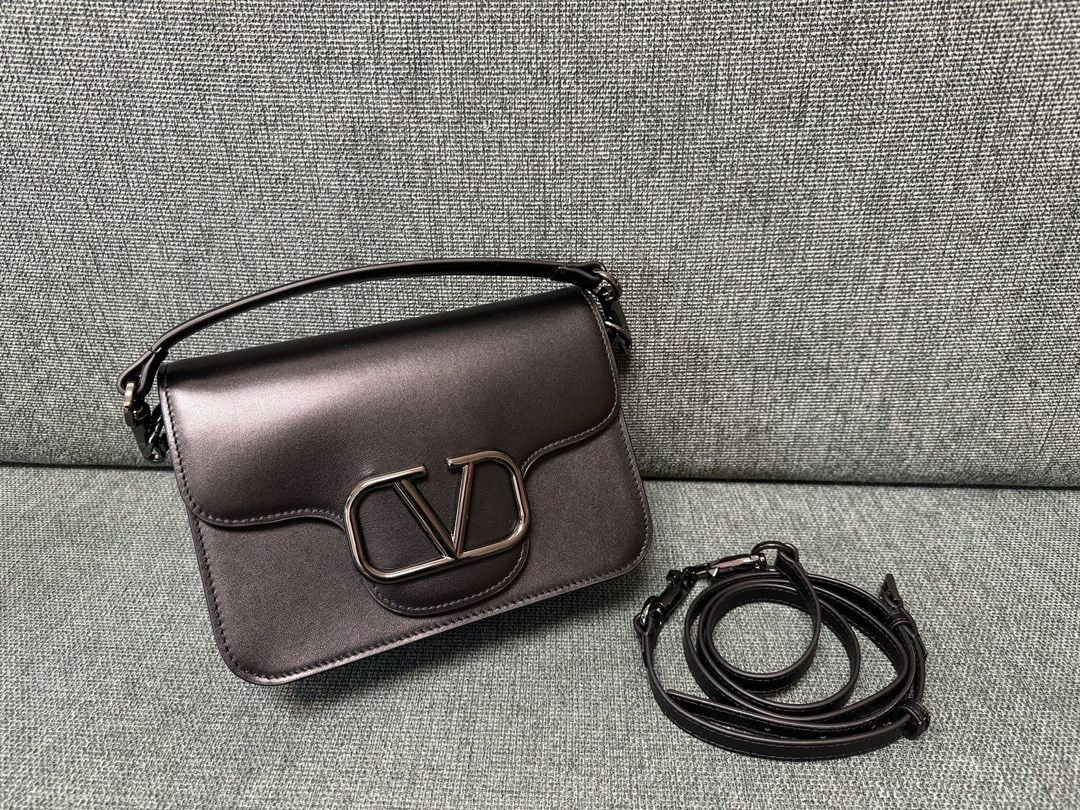 VALENTINO GARAVANI LOCO SHOULDER BAG