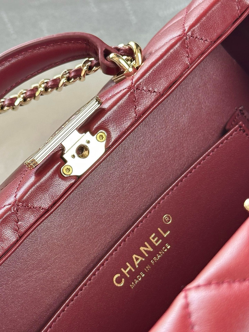 Thumbnail: CHANEL 24K CC HARDBOX MEDIUM BAG 
