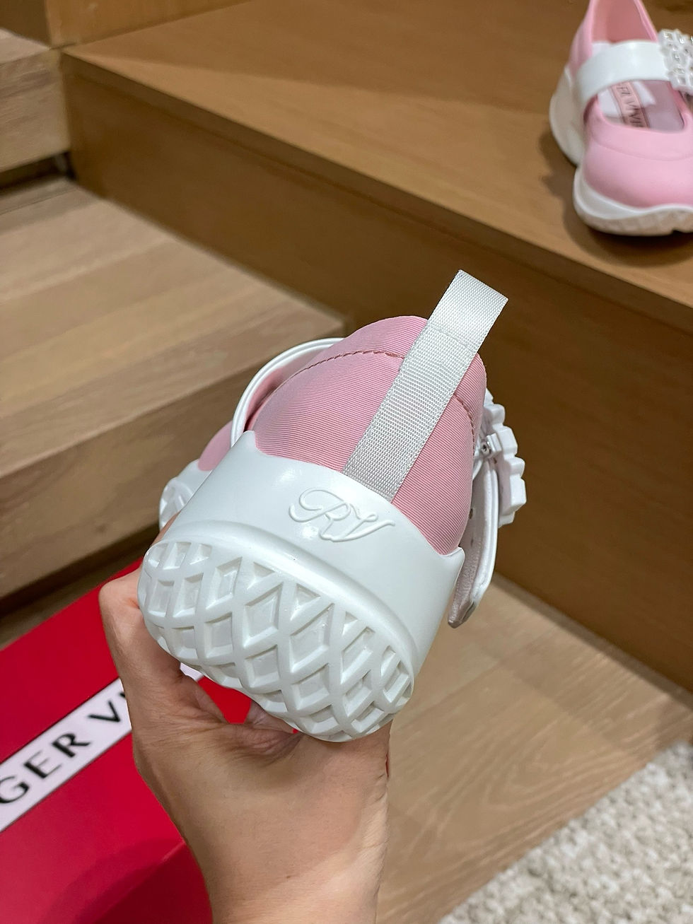 Thumbnail: ROGER VIVIER RUN STRASS BUCKLE SHOES 