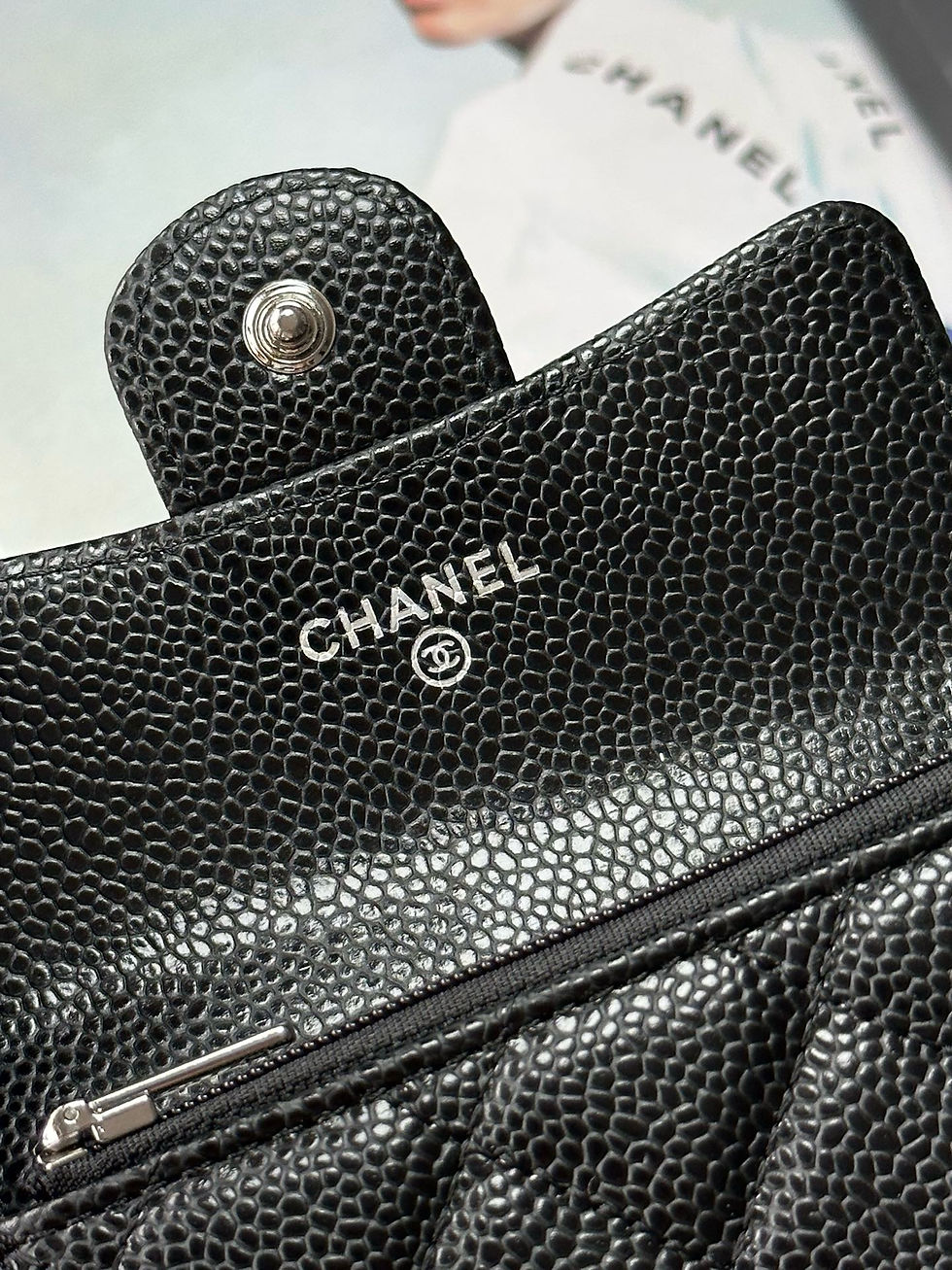 Thumbnail: CHANEL CF CAVIAR CARD HOLDER 