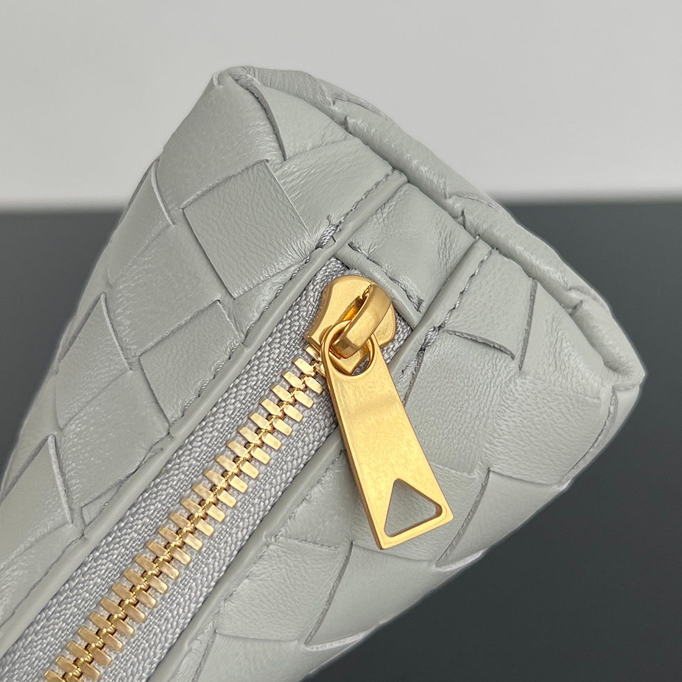 Thumbnail: BOTTEGA VENETA INTRECCIATO HALF MOON POUCH BAG
