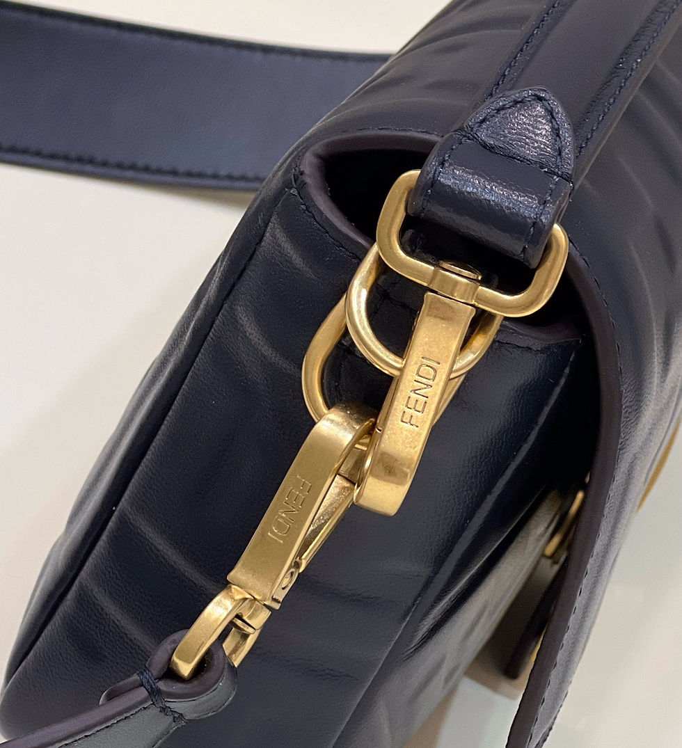 Thumbnail: FENDI BAGUETTE SMALL BAG