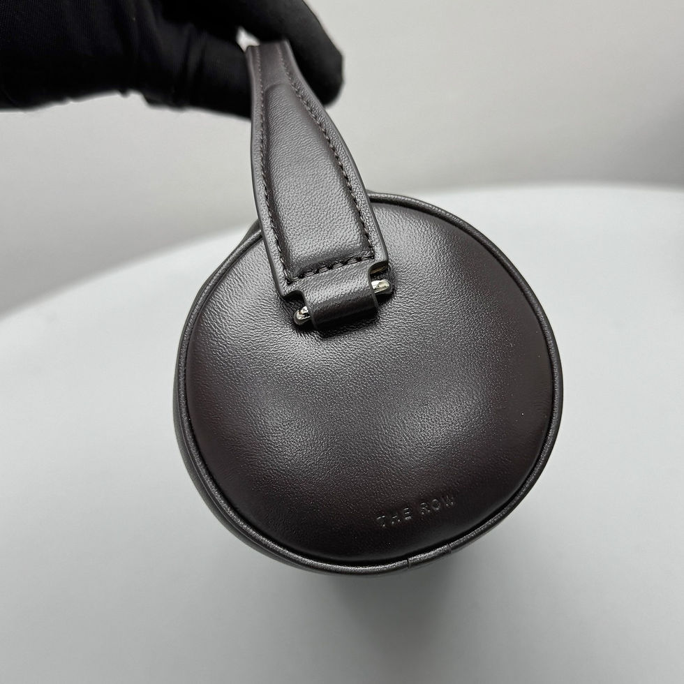 Thumbnail: THE ROW ROUND 90'S LEATHER TOTE BAG 