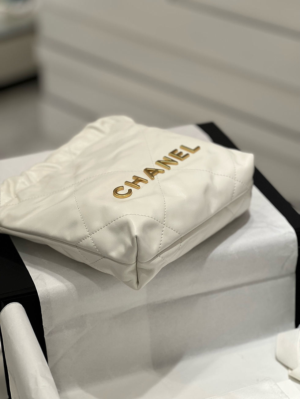 Thumbnail: CHANEL 22 MINI HANDBAG CALFSKIN LEATHER GHW