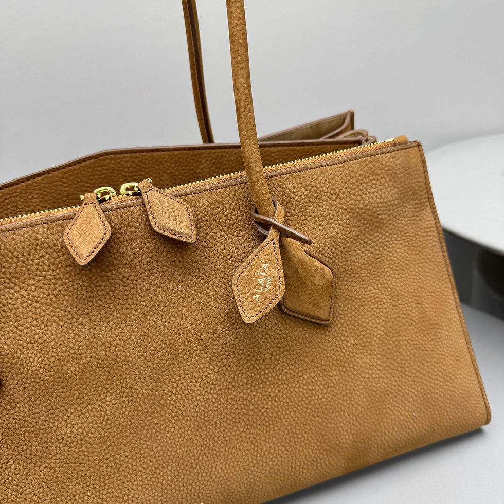 Thumbnail: ALAIA CAMEL NUBUCK LE TECKEL TOTE BAG 