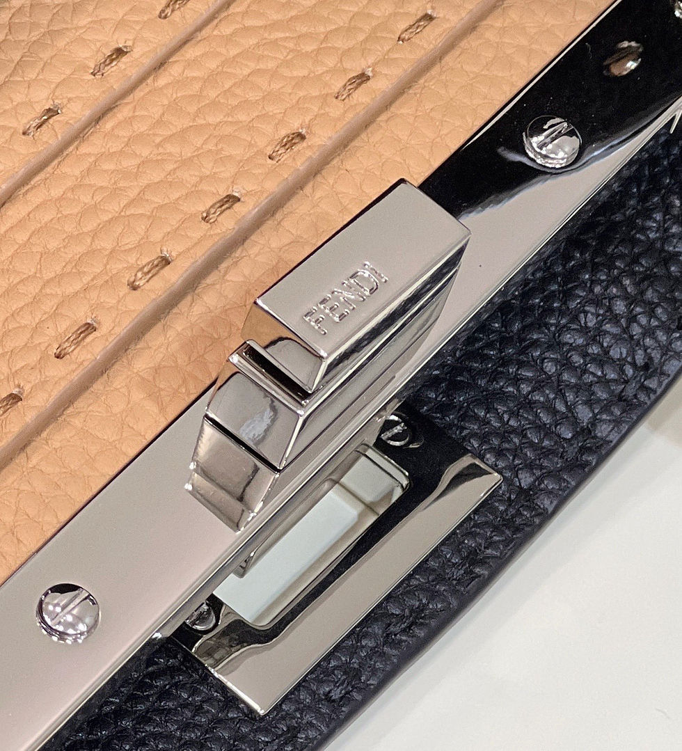 Thumbnail: FENDI PEEKABOO MEDIUM BAG