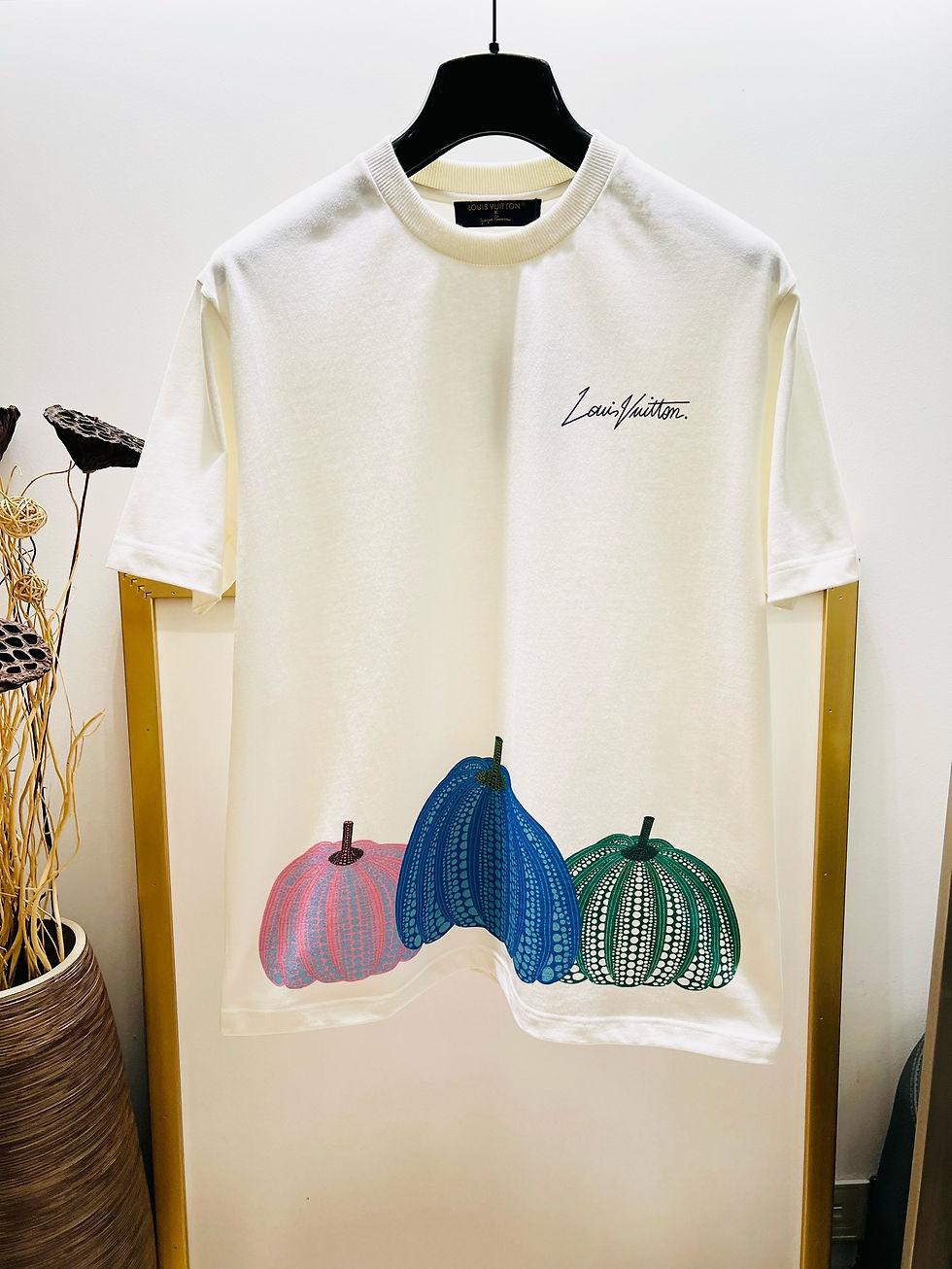 LV TEE