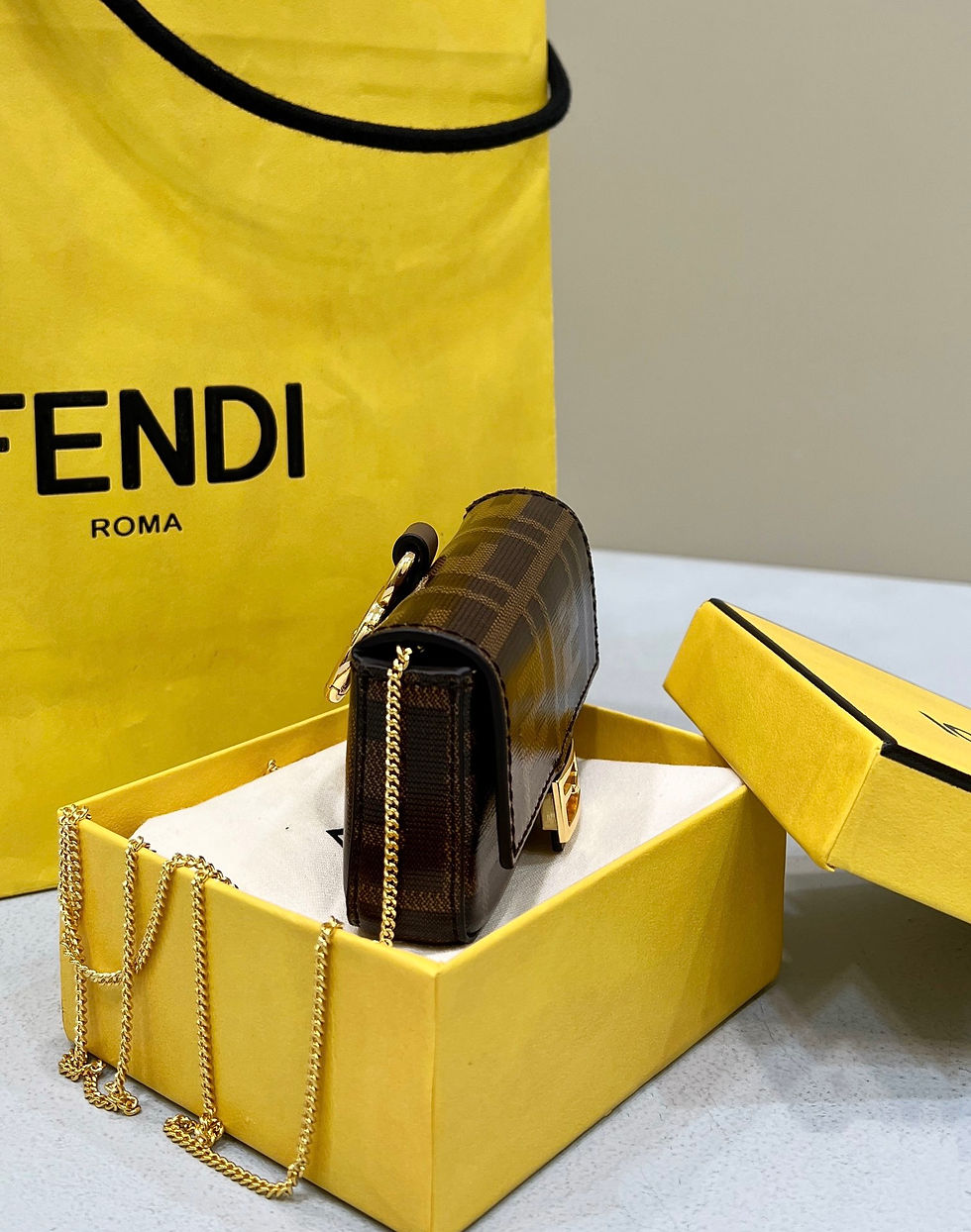 Thumbnail: FENDI NANO BAGUETTE BAG