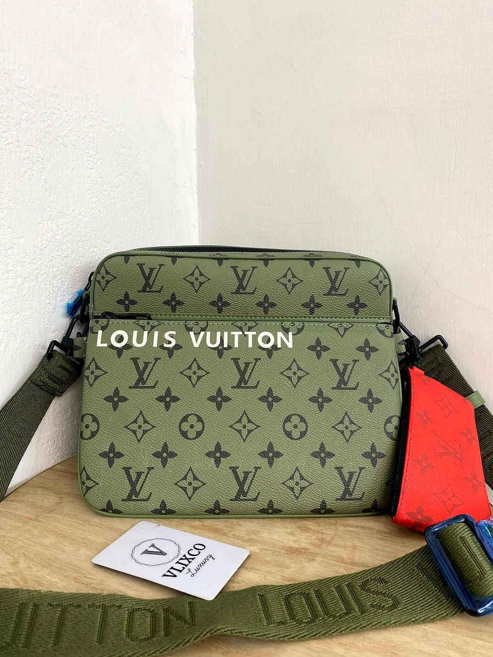Thumbnail: LV TRIO MESSENGER BAG