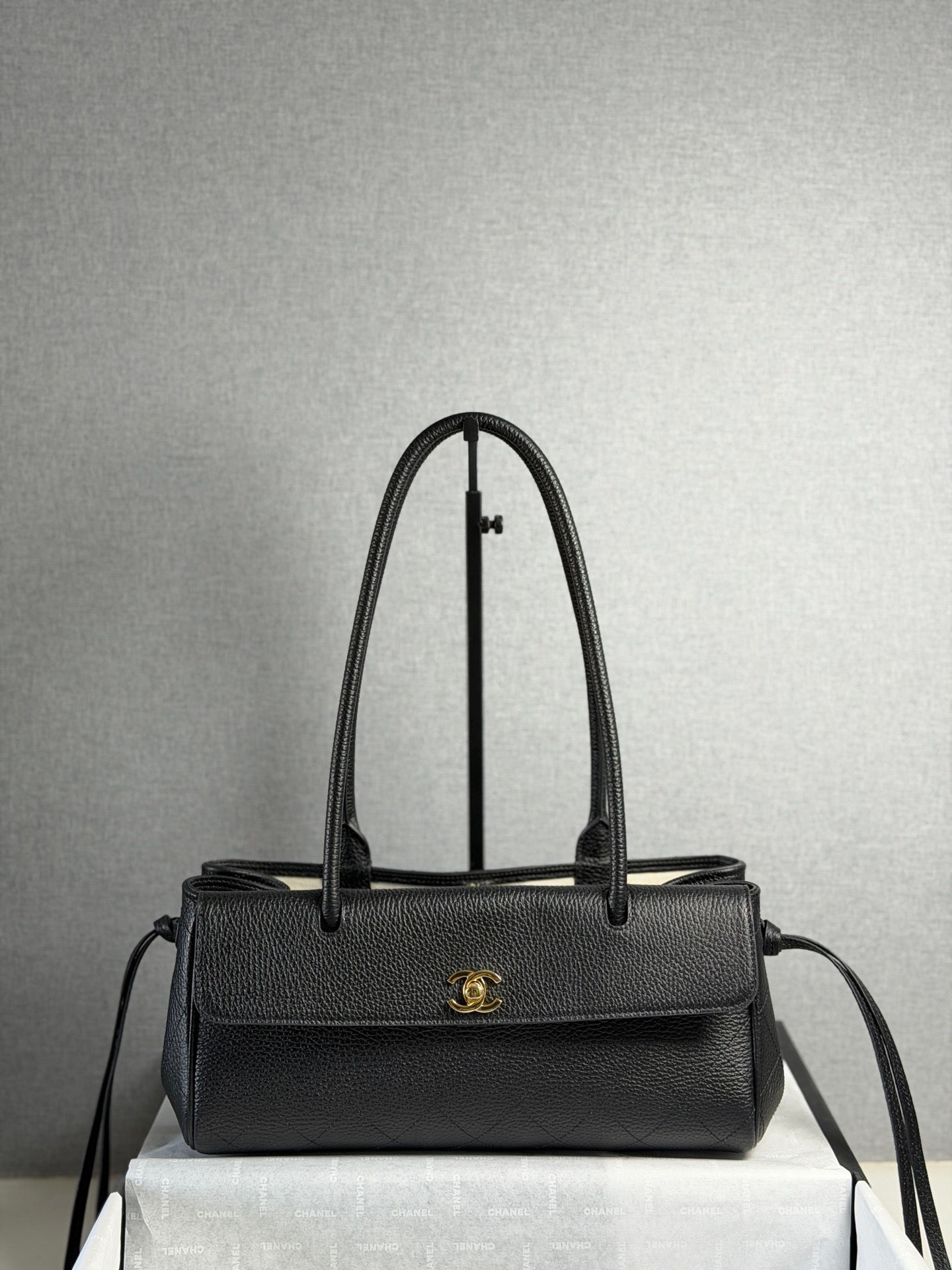CHANEL 26S EAST WEST SHOPPING TOTE BAG