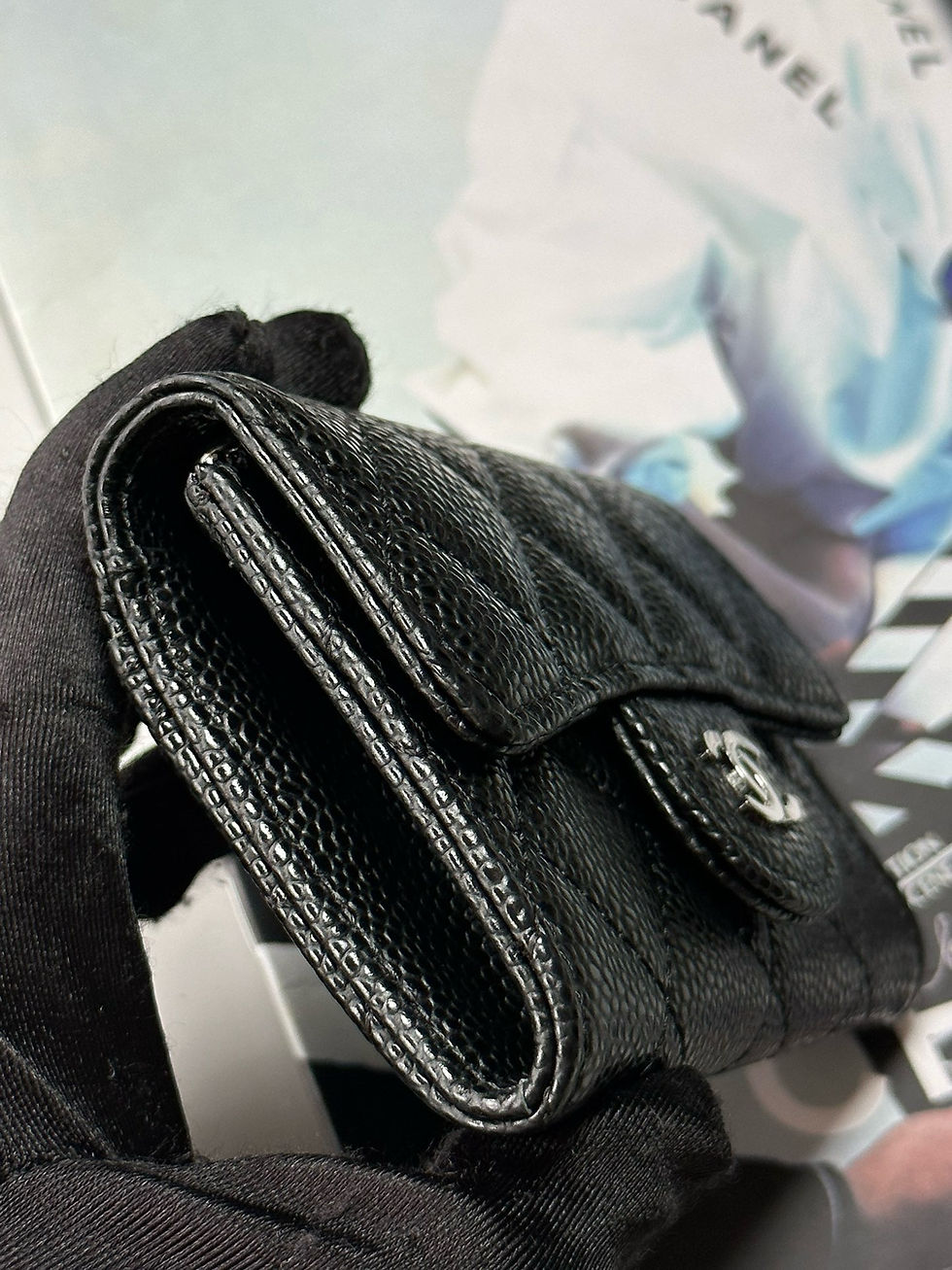 Thumbnail: CHANEL CF CAVIAR CARD HOLDER 