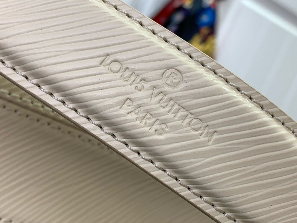 Thumbnail: LV TWIST WEST QUARTZ BAG